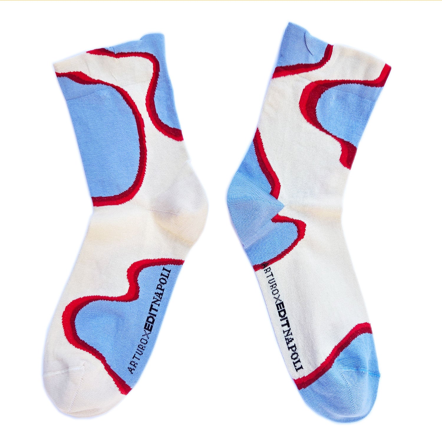 Calze X Edit da donna di Arturo Stories, realizzati per la Fiera del Design Editoriale e D’Autore 2025 di Napoli.