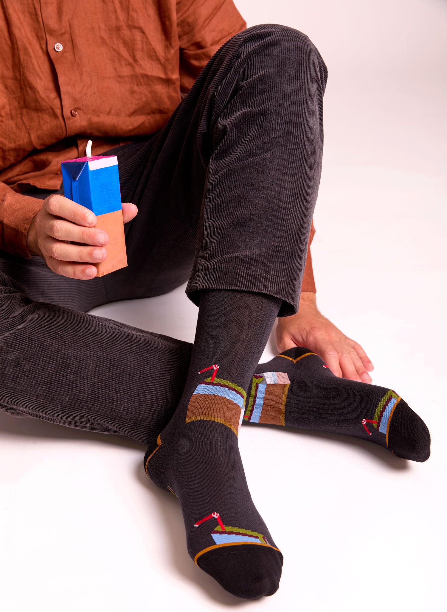 Calze con fantasia succhi di frutta da uomo, color antracite di Arturo Stories.