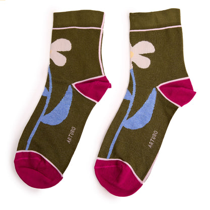 Calze con fiori verde oliva "Fiorucci" da donna di Arturo Stories.