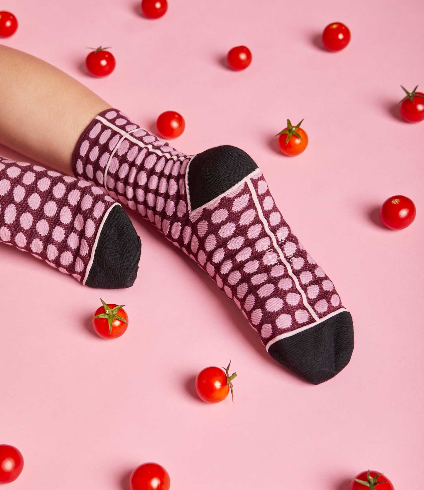 Calze di lana a pois da donna di Arturo Stories.