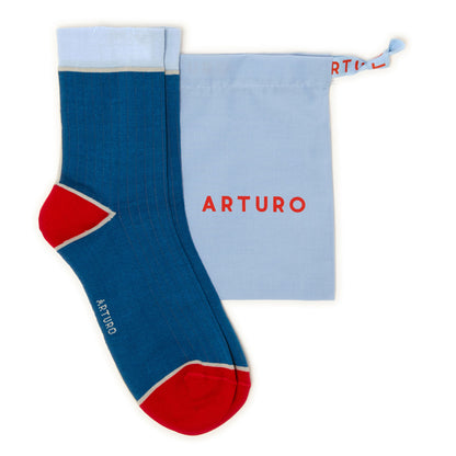 Calzini a costine blu petrolio da donna di Arturo Stories.
