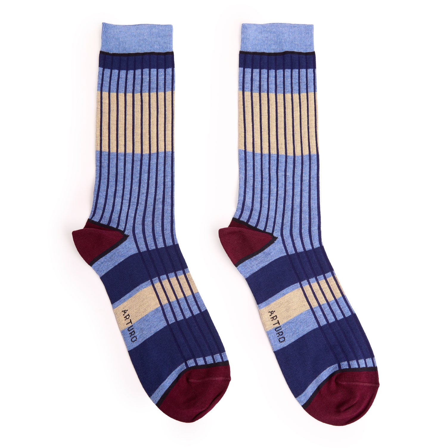 Calzini "Organetto" color celeste cielo da uomo. Con righe orizzontali gialle, blu e celesti, righe verticali blu.