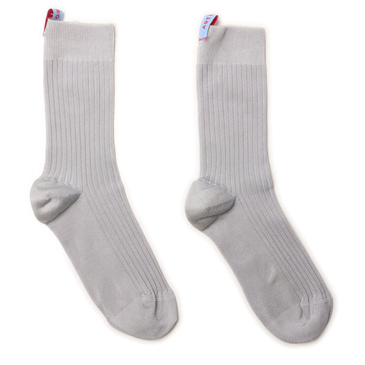 Calzini a costine da donna grigio perla di Arturo Stories.