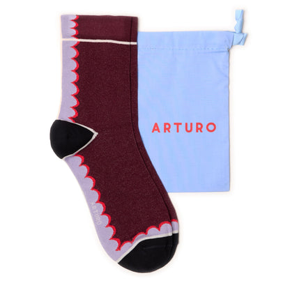 Calzini smerlati bordeaux da donna di Arturo Stories.