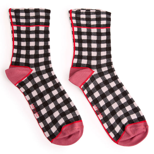 Calzini a quadretti Vichy da donna di Arturo Stories bianco e nero.