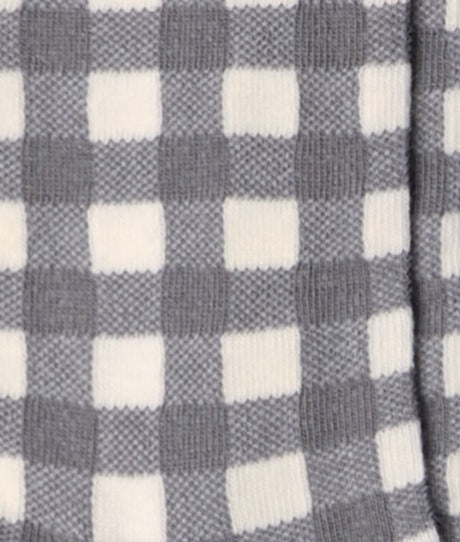 Dettaglio dei calzini a quadretti Vichy da donna di Arturo Stories. Quadri in bianco e grigio.
