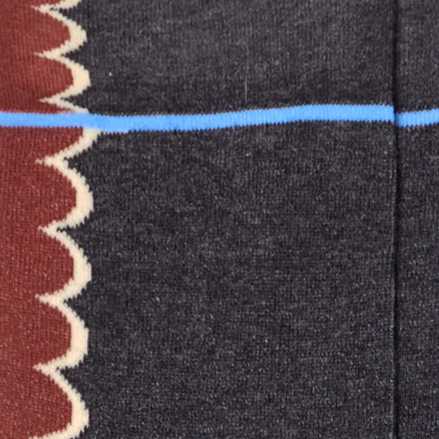 Dettaglio dei calzini smerlati antracite da donna di Arturo Stories. 