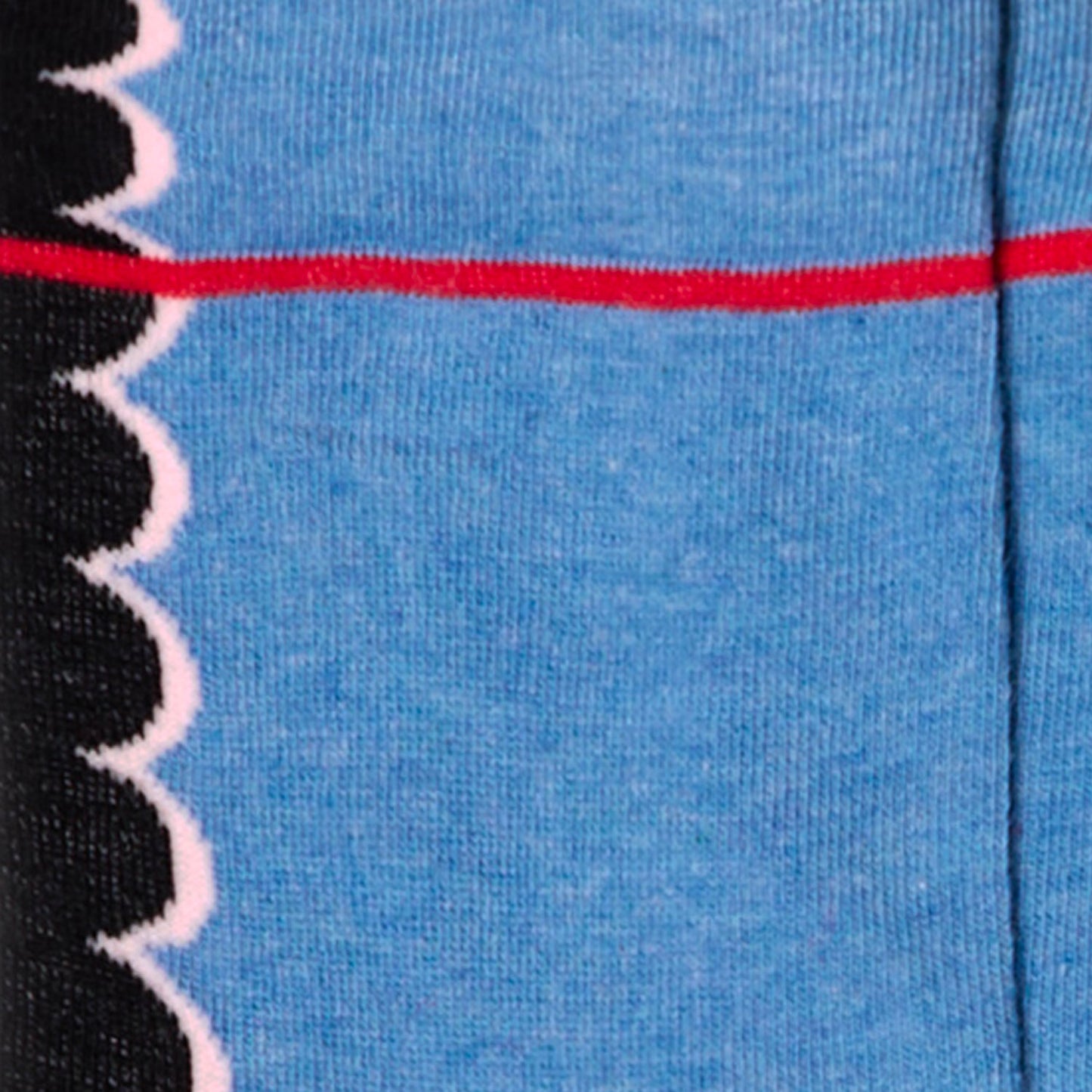 Dettaglio dei calzini smerlati celesti da donna di Arturo Stories.